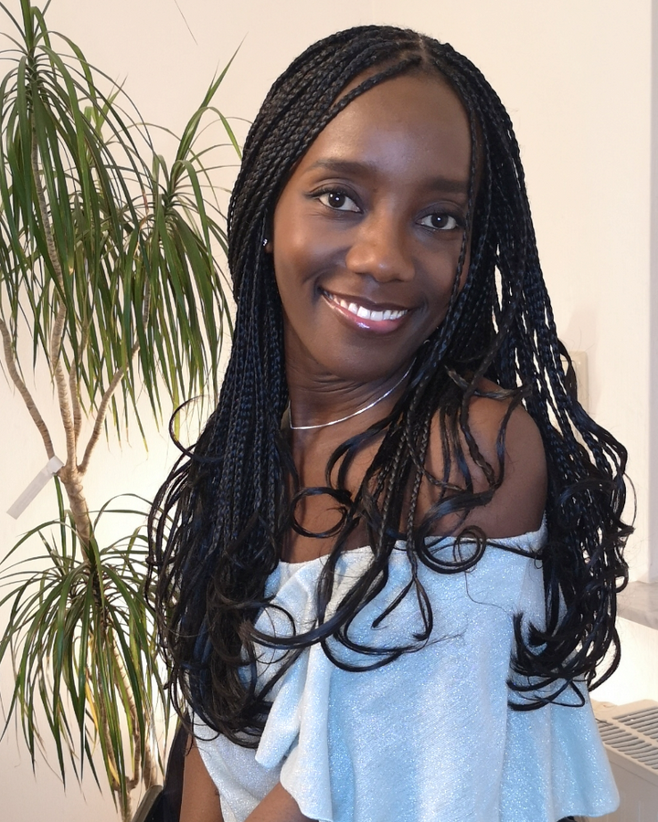 Besava Loose Curly Braids Short 1B